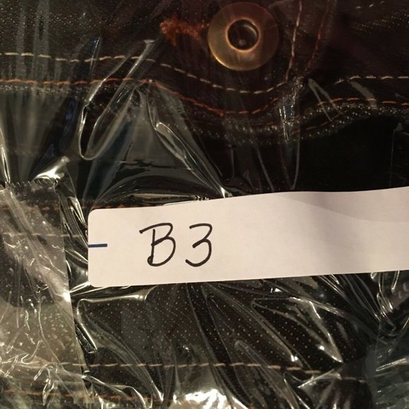 Millau womans small  Denim Jean Jacket Cropped dis - Picture 6 of 6